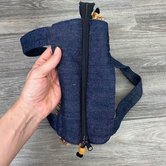 Vintage Retro Denim Handles Multi Striped Handbag w/ Zipper Closure - Picture 4 of 8